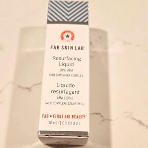 First Aid Beauty White Peel Resurfacing Liquid
